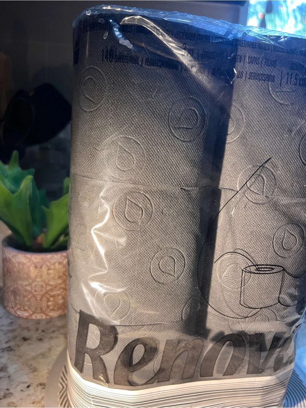 Black Luxury Toilet Paper - 6 Roll Pack- NEW